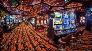 Platform besti99 menampilkan antarmuka integrasi untuk kasino, sportsbook, dan layanan esports dalam satu aplikasi